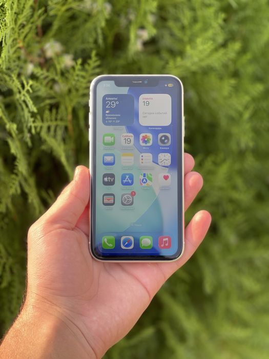 Продам Iphone 11