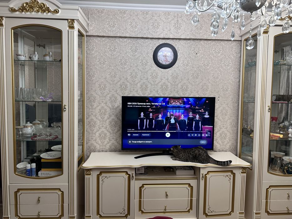 Продам горку для гостинной