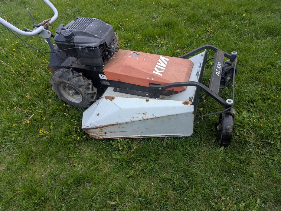 Masina de tuns iarba inalta Kiva, utilitara mixta