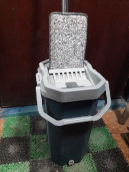 Ведро со шваброй