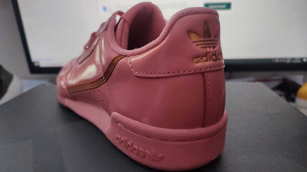 Дамски маратонки  ADIDAS CONTINENTAL  Оригинални  EU42