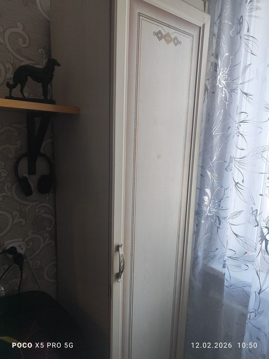 Продам прихожую и детскую.