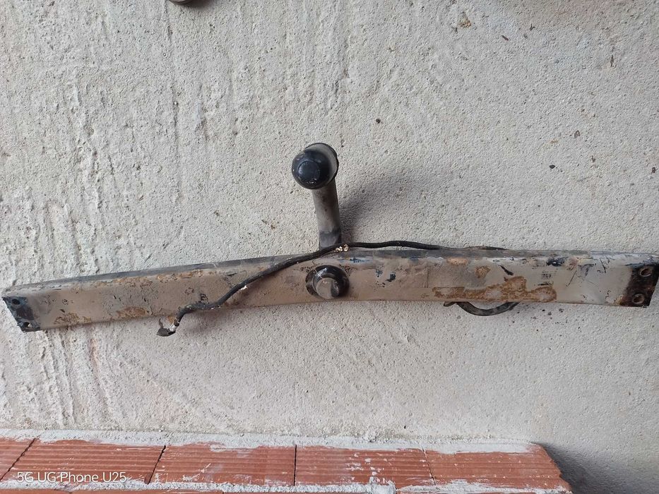 Продавам Теглич за коли