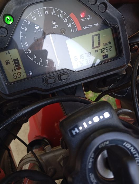 Honda CBR 600RR pc37