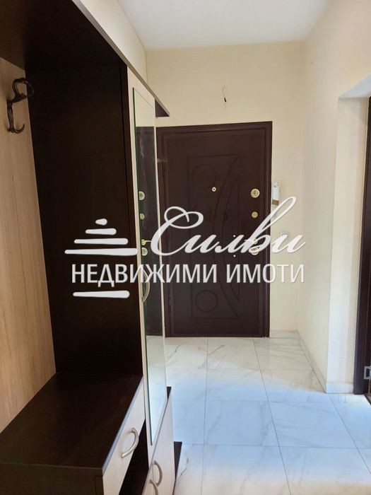 Дава се под наем Тристаен апартамент в Шумен, Център - 68 кв.м за 382.5 € - Снимка #6