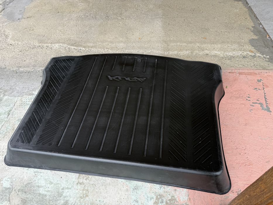 ОРИГИНАЛНА Стелка В Багажник/Корито В Багажник за -FORD KUGA/ФОРД КУГА