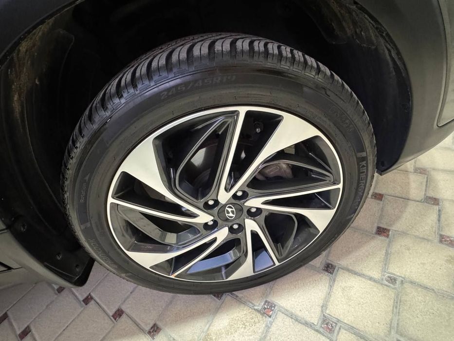 Hyundai Tucson Full