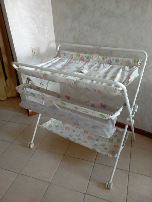 Продам стульчик для кормления