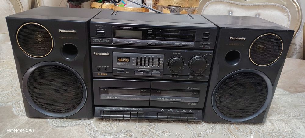 Продаю магнитофон Panasonic.