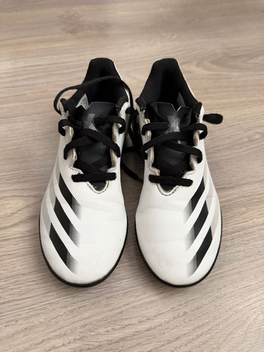 Футболни детски обувки “Adidas » за изкуствена трева