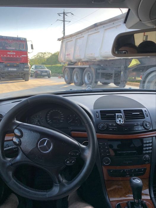 Mercedes E-class w211