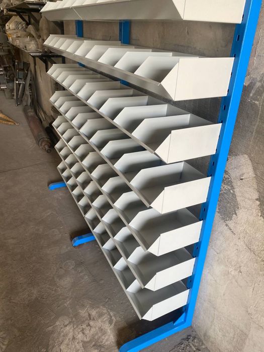 Полка для мелких деталей — болтов, гаек и запчастей