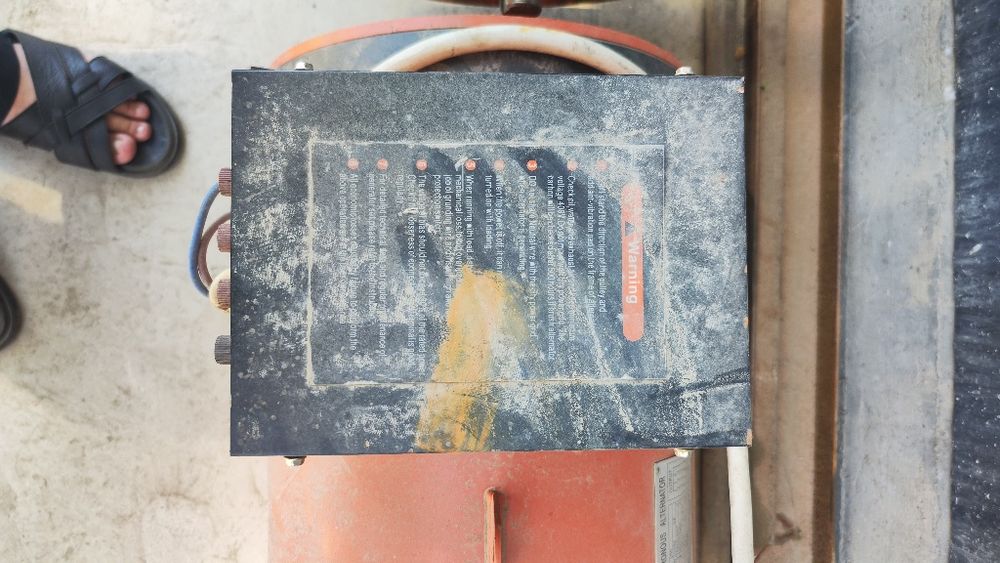 Tok chqaradiga alternator sotiladi 30kw