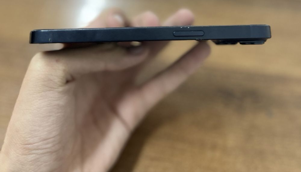 iPhone 14 с гарантией