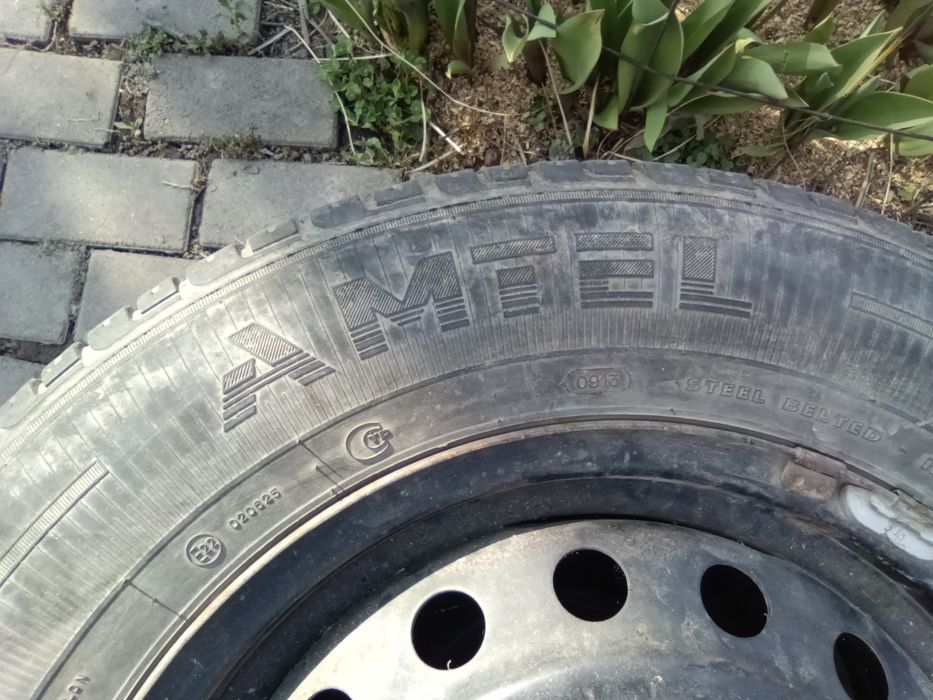 Продам шины Б/У.