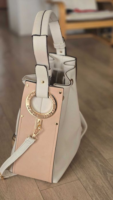 Дамска чанта от изкуствена кожа