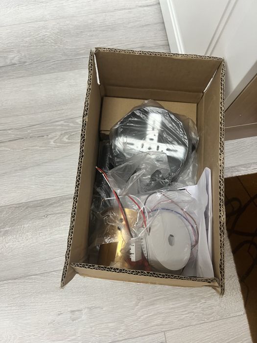 Продам люстрый новые в коробке