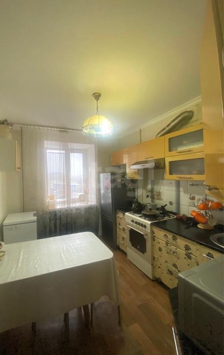 Продам 3 ком квартиру на 11 мкр