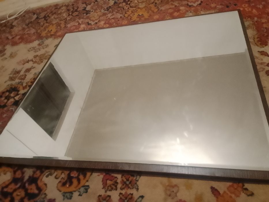 Срочно!Комод спальный+зеркало!