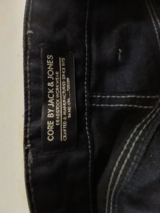 Оригенальные мужские джинсы