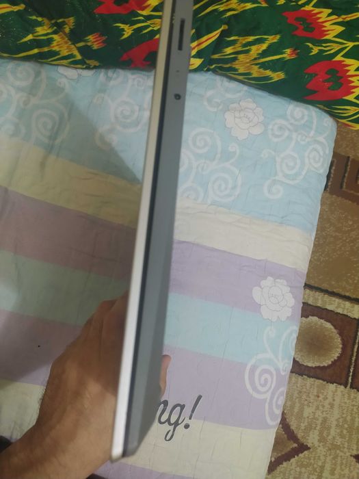 Lenova ryzen amd radeon 3 , garantiya