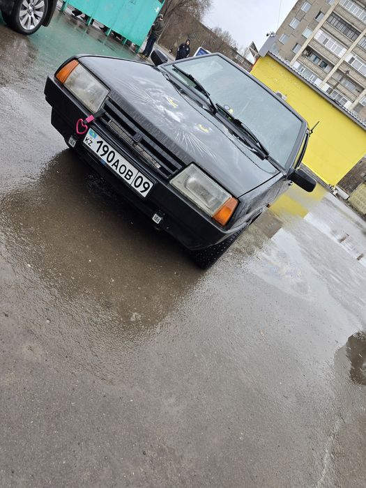 Продаю машину Ваз 2109