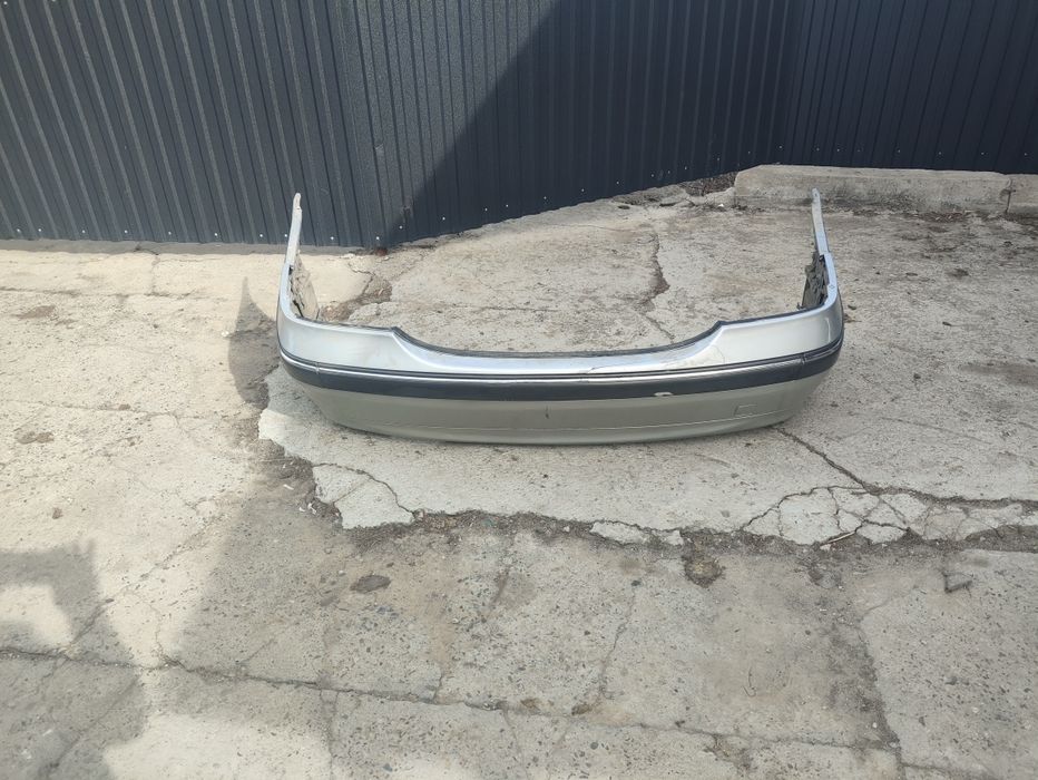 Продам бампер задний Мерседес w203