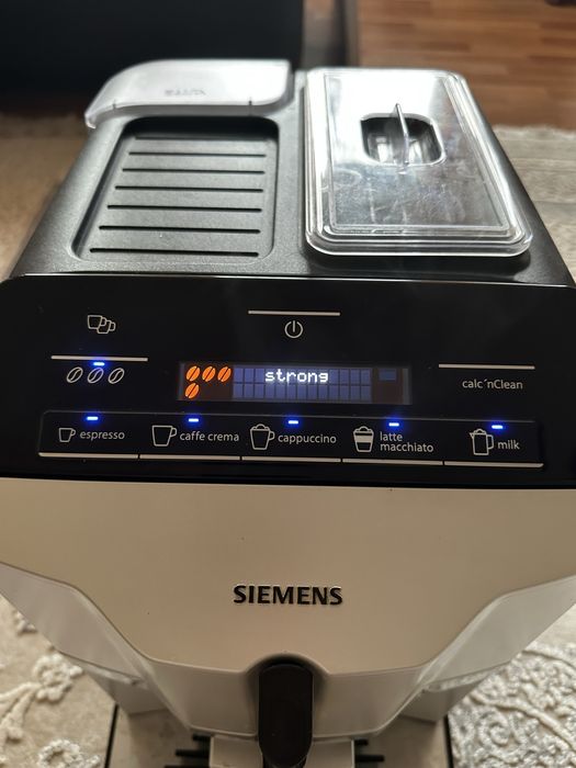 Espressor automat. Siemens EQ Series, cafea boabe