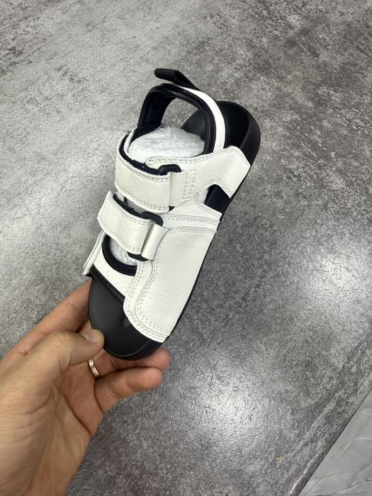 Продам сандали фирменые..