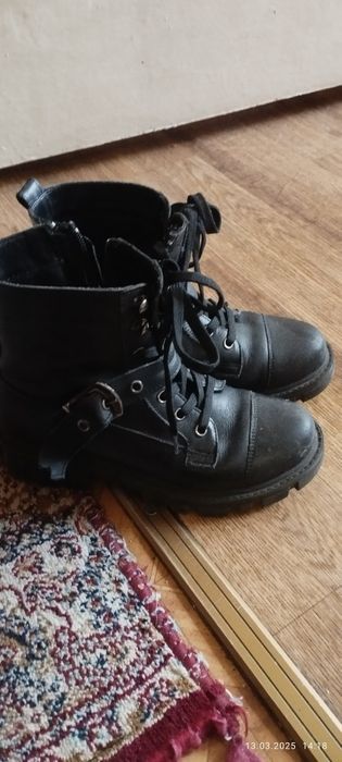 Ботинки демисезонные  га девочку