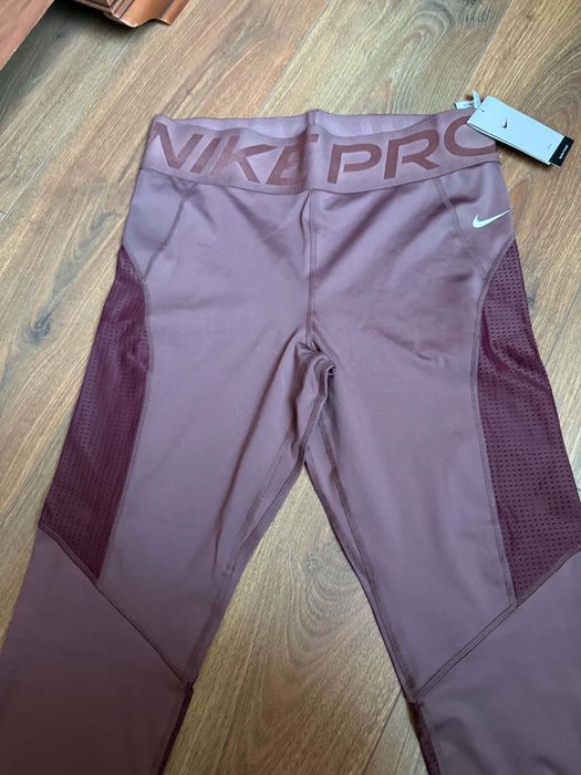 Дамски клин Nike Pro нов L