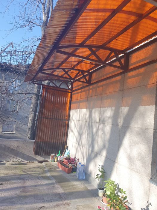 Продам готовый навес, размер 4*1.5 метра