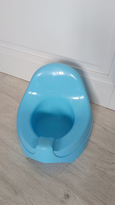 Продам детский горшок за 1500 тг.