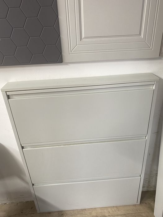 Продам новую обувницу металическую