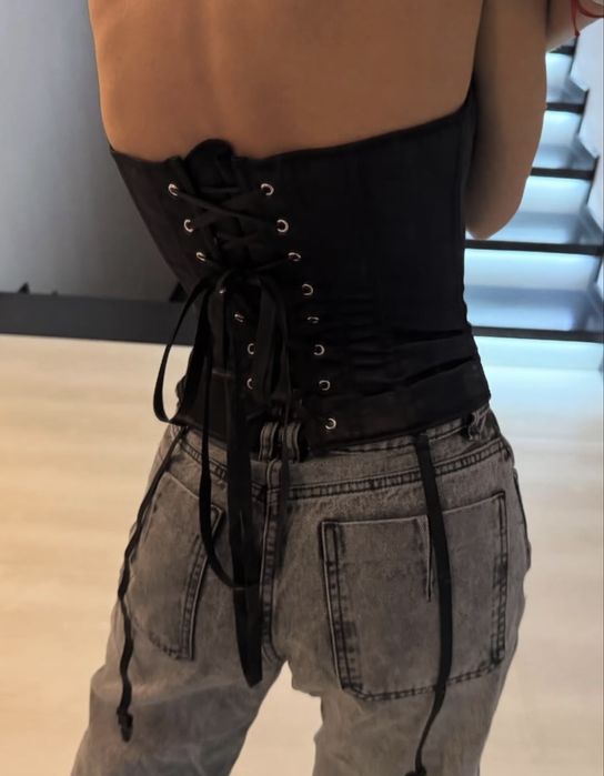 Corset negru cu jartiere
