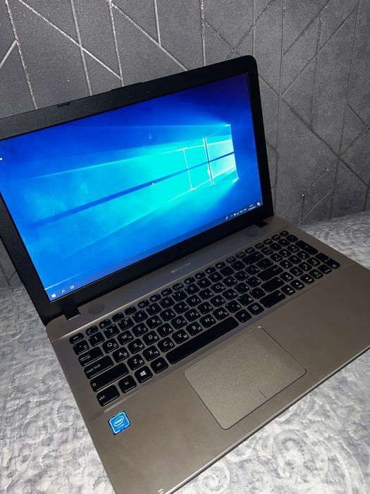 ноутбук Asus SonicMaster X541S