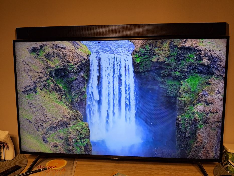 Телевизор "Samsung" 43 TU7092 4К  в гаранция .