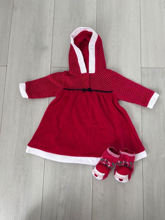 Коледна рокличка с чорапи