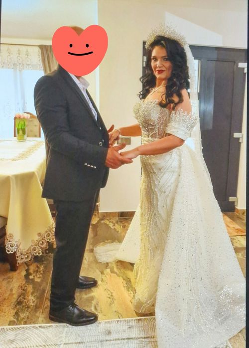 Rochie de mireasă cu trenă detașabilă