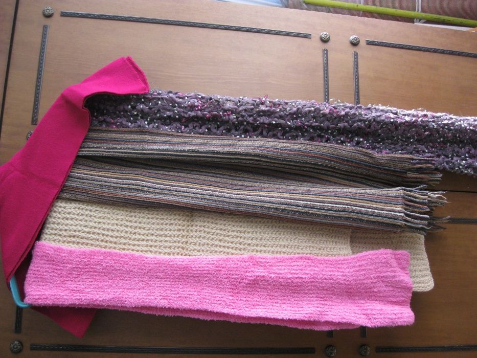 Продам шапки,снуд,береты ,шарфы