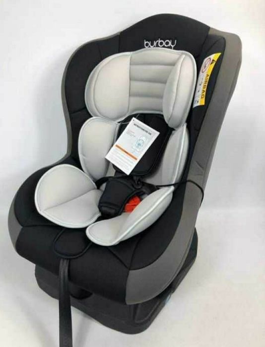 Даставка бесплатная. Автокресло обьединяющее четыре возрастные группы