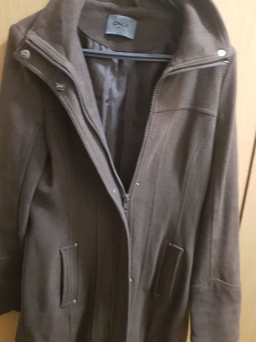 Зимно палто вълна-размер M -30 лв.