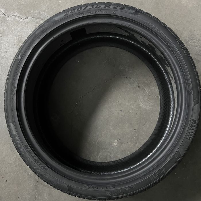 2 Anvelope iarna 285 35 22 Pirelli