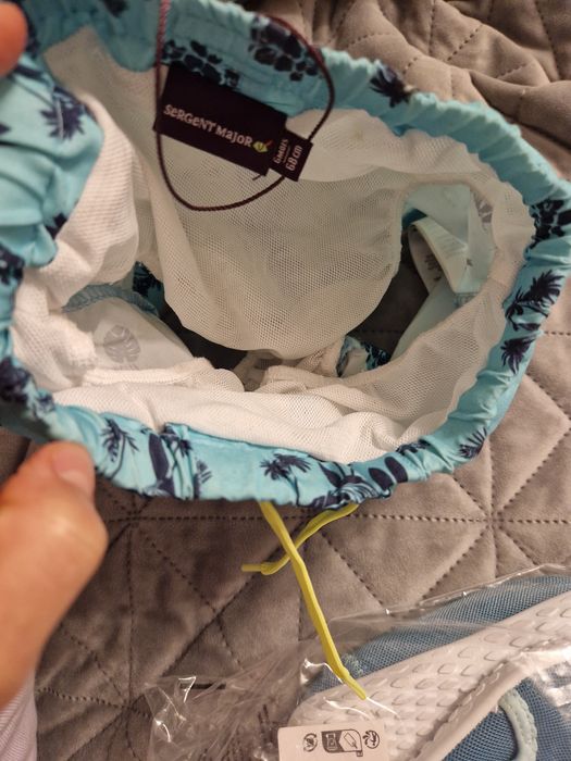 Бебешки обувки за плаж Декатлон. Бански панталонки Sergent Major