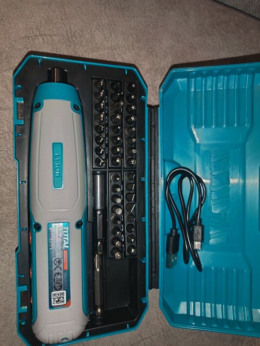 Электрическая отвёртка  Тотал