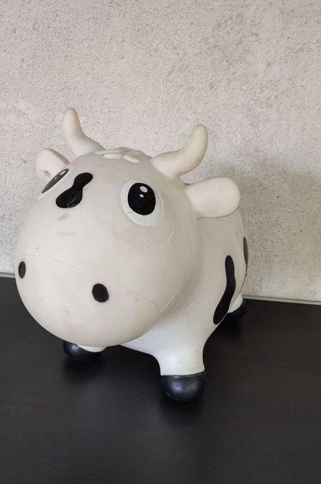 jucarie vacuta  gonflabila balon vaca copii baieti fete 4 5 6 ani