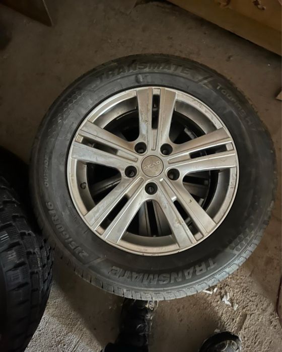 Шины летние 215/60/16