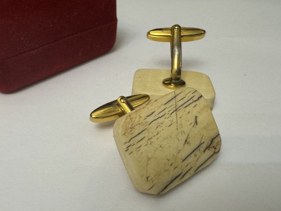 Butoni pentru camasa cu os (ivory, f:ldes).