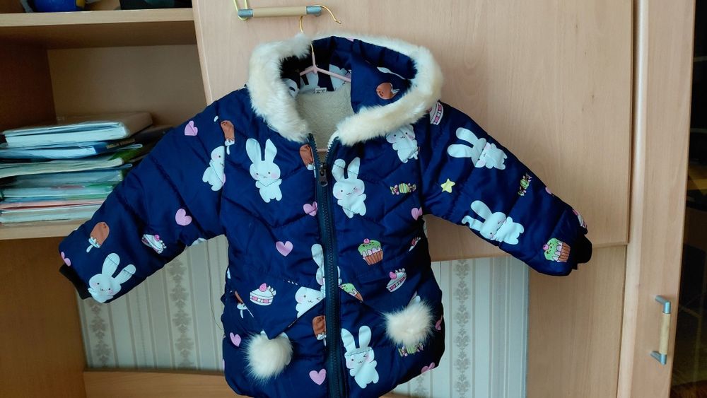 Курточка на девочку размер 98