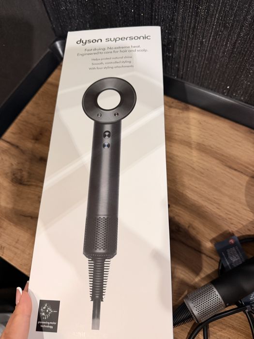 Dyson supersonic